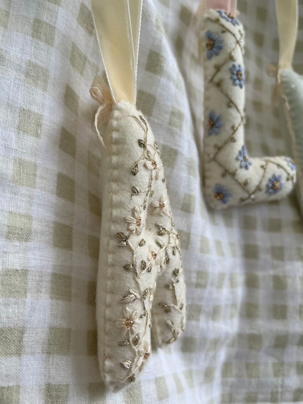 Cream & Gold